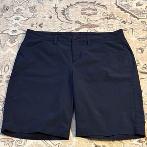 Eddie Bauer women’s  Navy Shorts size 10